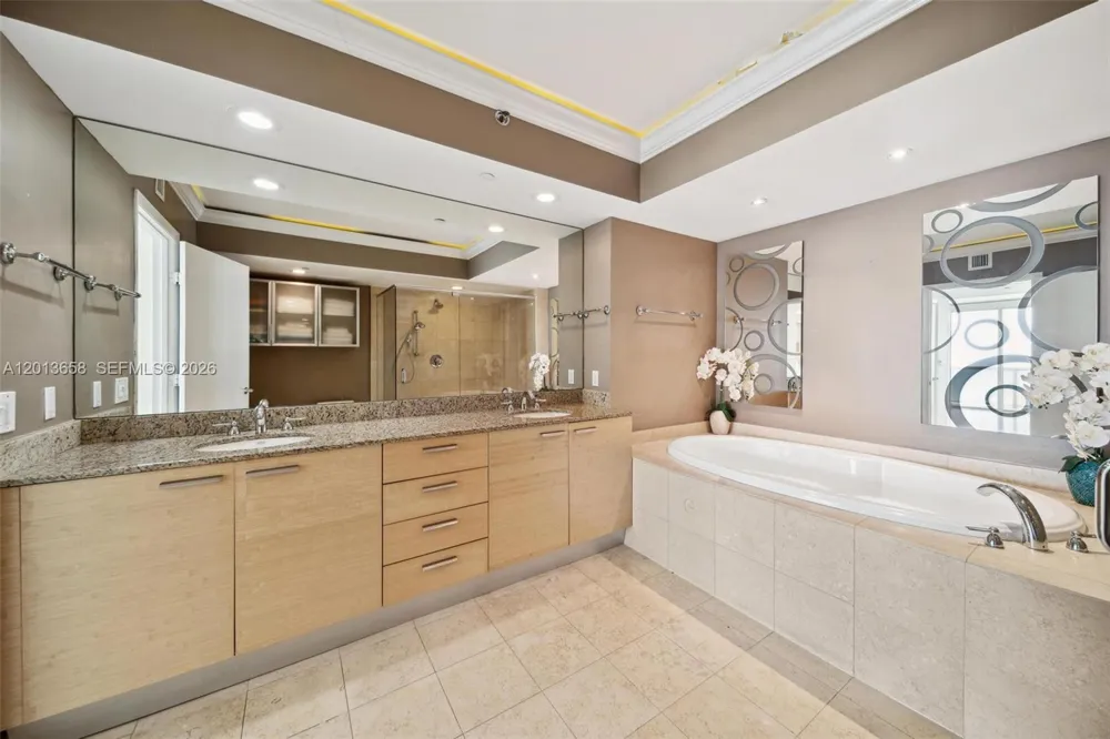1830 S Ocean Dr #1701 Hallandale Beach, FL 33009