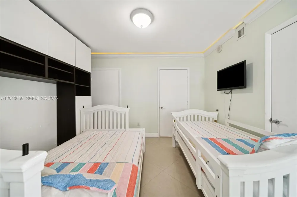 1830 S Ocean Dr #1701 Hallandale Beach, FL 33009