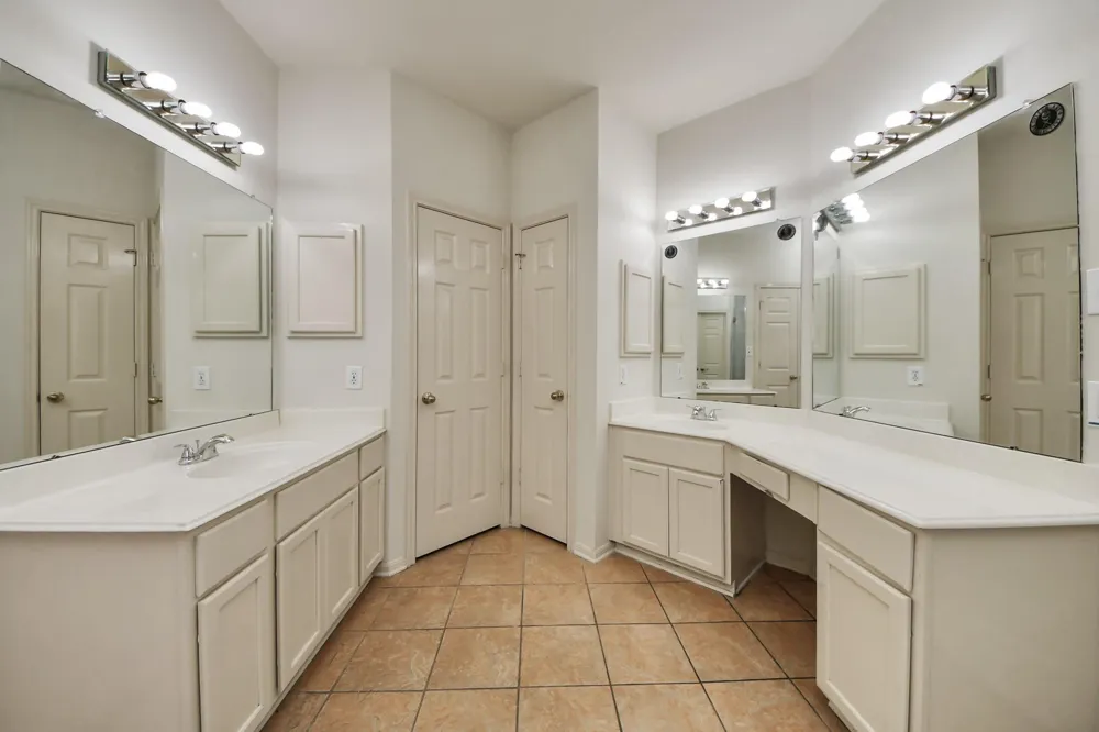 12207 Meadow Lane Court Meadows Place, TX 77477