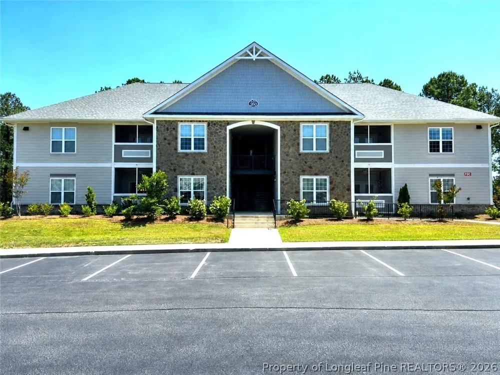260 Gallery Drive #102 Spring Lake, NC 28390