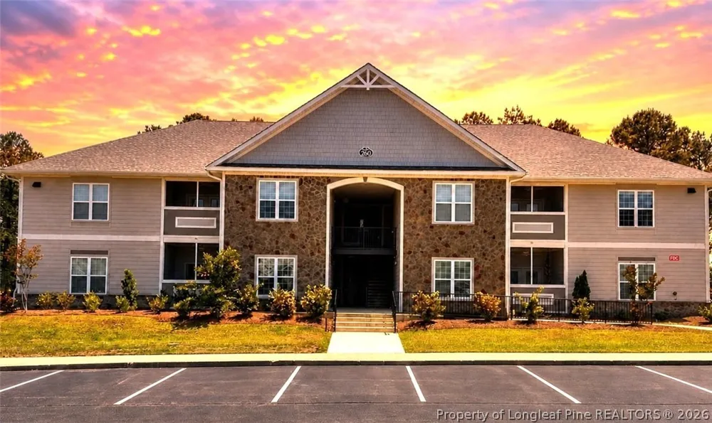 260 Gallery Drive #102 Spring Lake, NC 28390