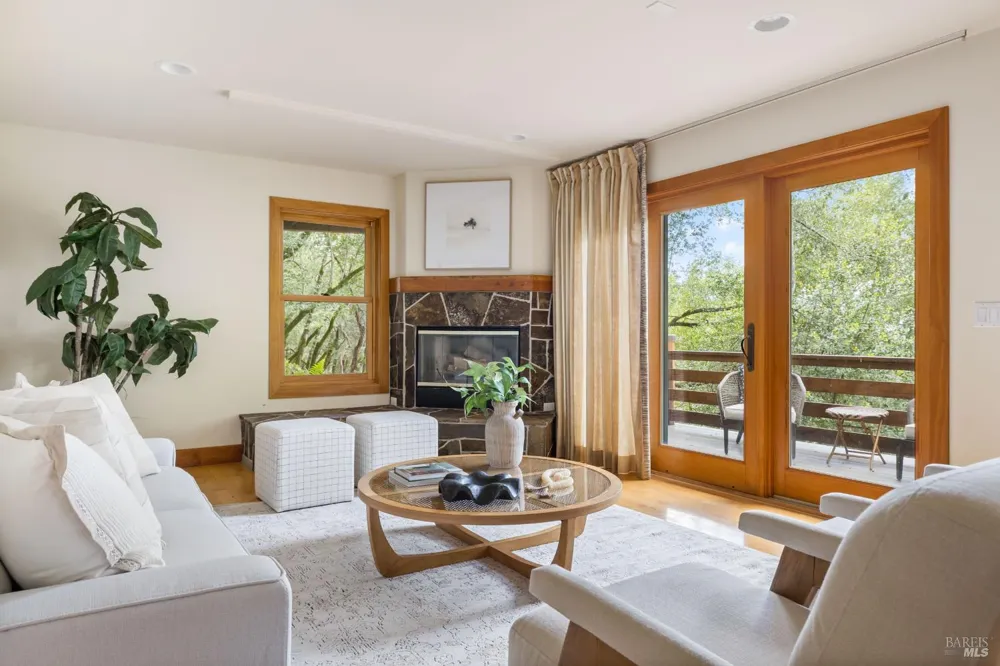 100 Zachary Lane Glen Ellen, CA 95404