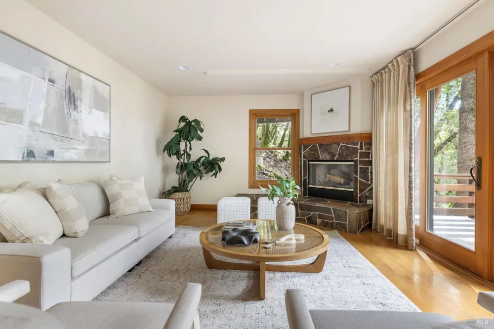 100 Zachary Lane Glen Ellen, CA 95404