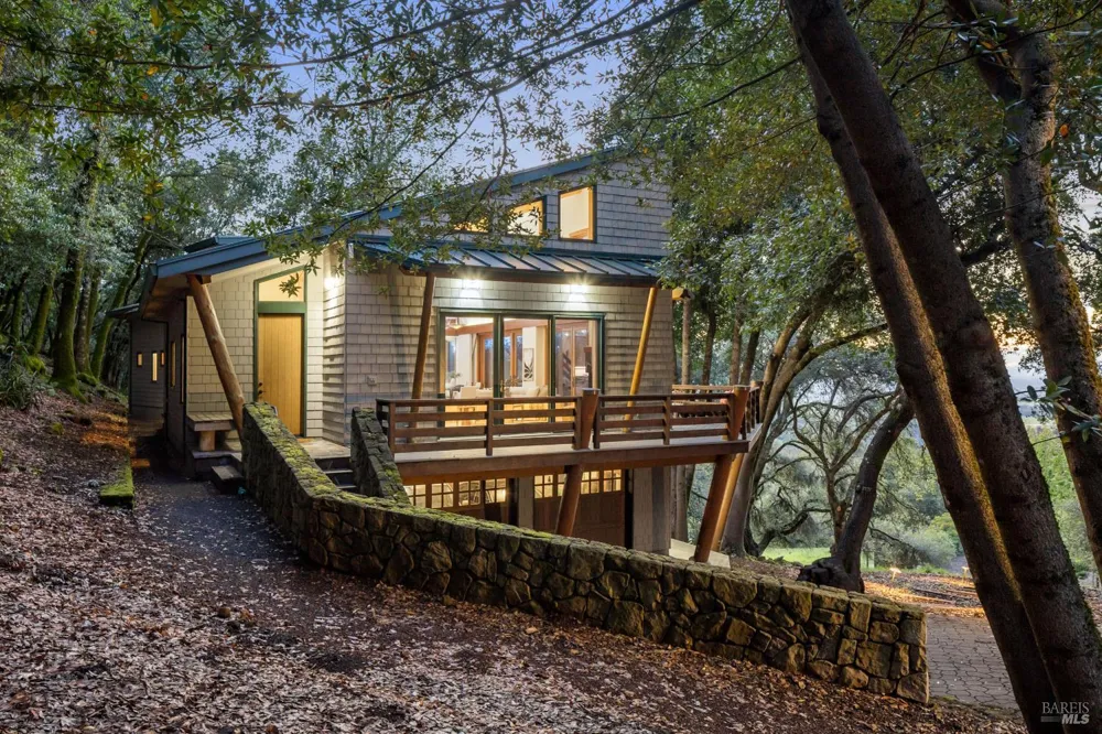 100 Zachary Lane Glen Ellen, CA 95404