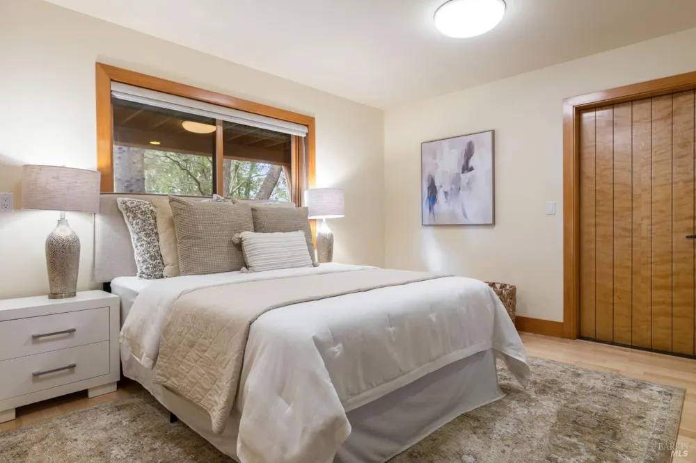 100 Zachary Lane Glen Ellen, CA 95404