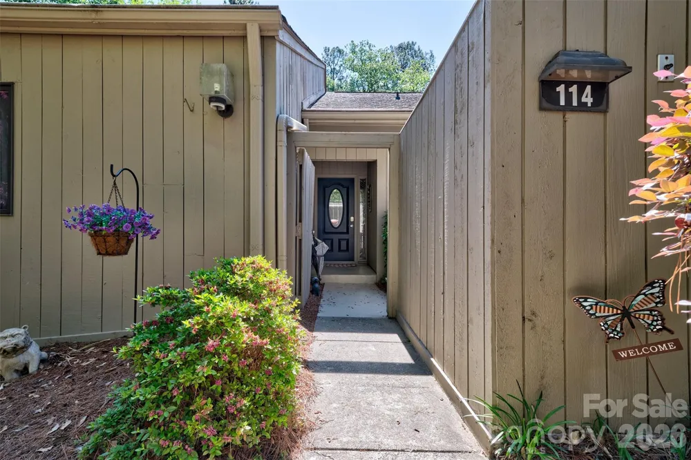 114 Pine Grove Circle Lake Wylie, SC 29710