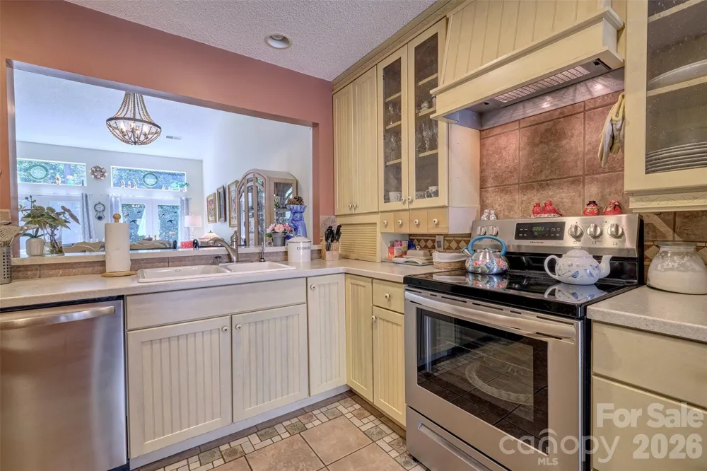 114 Pine Grove Circle Lake Wylie, SC 29710
