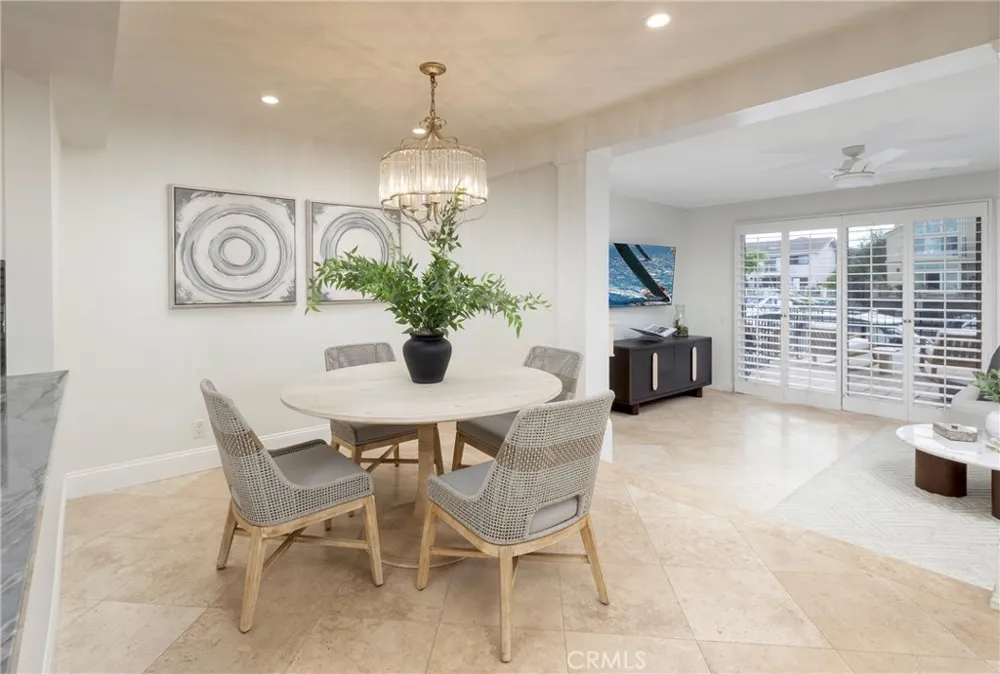 16068 Bonaire Huntington Beach, CA 92649