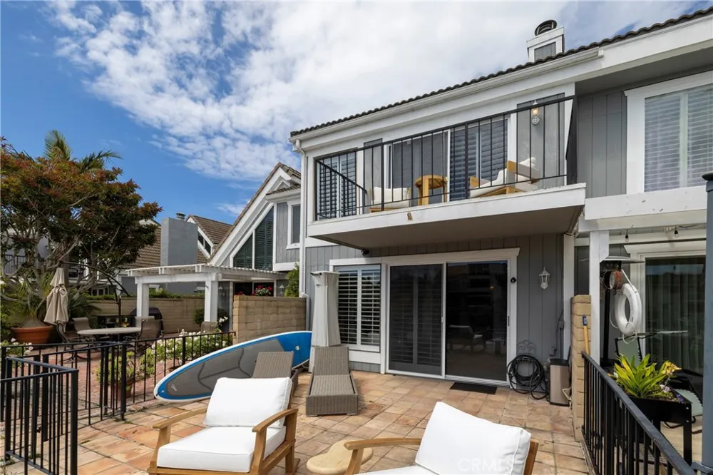 16068 Bonaire Huntington Beach, CA 92649