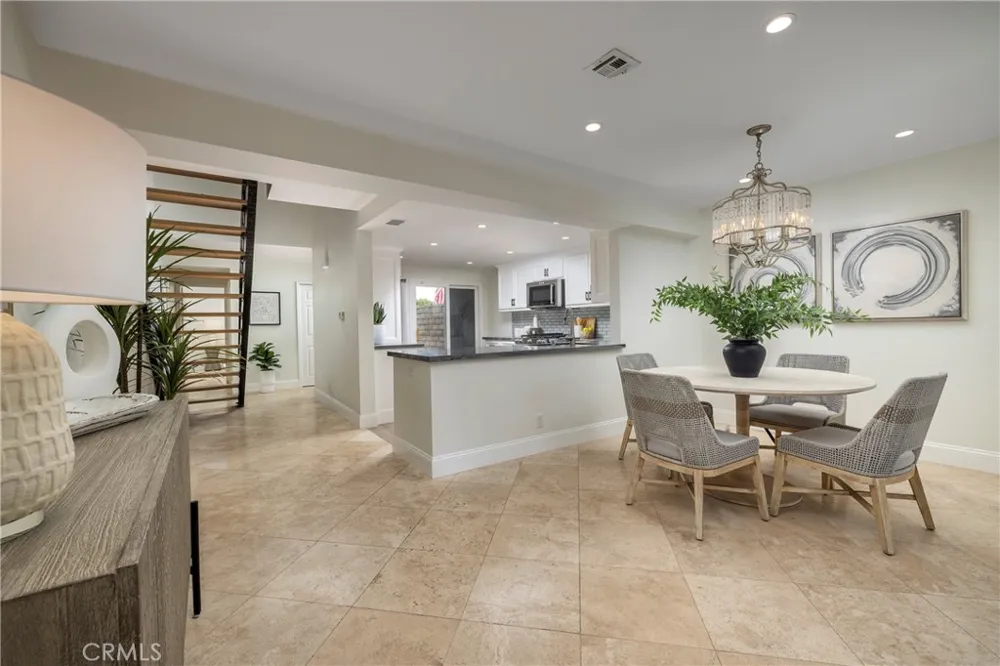 16068 Bonaire Huntington Beach, CA 92649