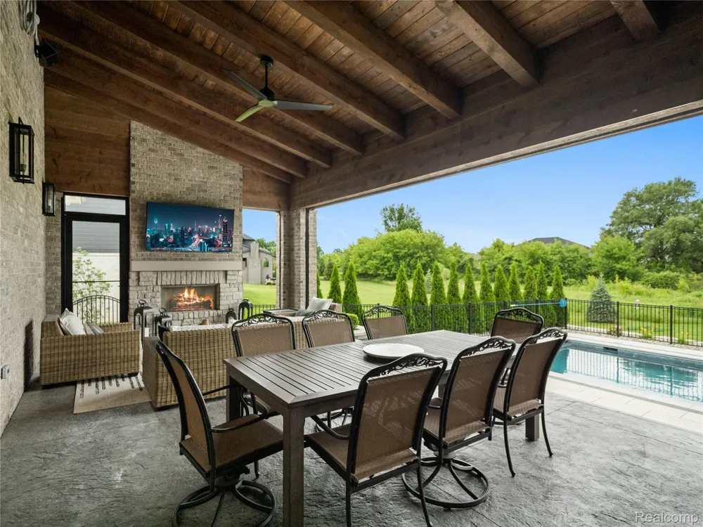 19127 Maybury Meadow Court Northville Township, MI 48167