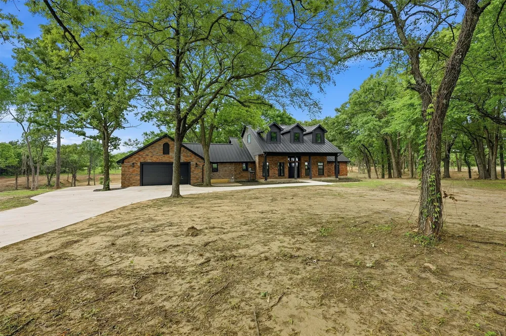 410 Arkansas Road Sadler, TX 76264