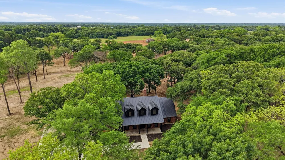 410 Arkansas Road Sadler, TX 76264