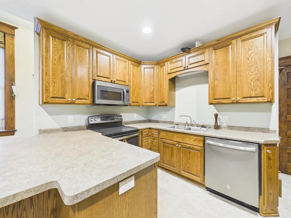 402 Second Street SE Melrose, MN 56352