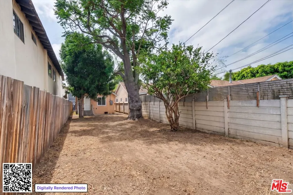 9321 Virginia Avenue South Gate, CA 90280