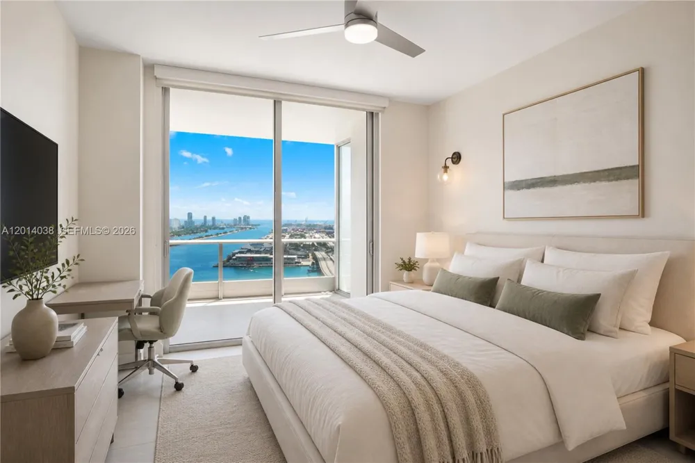 900 Biscayne Blvd #4202 Miami, FL 33132