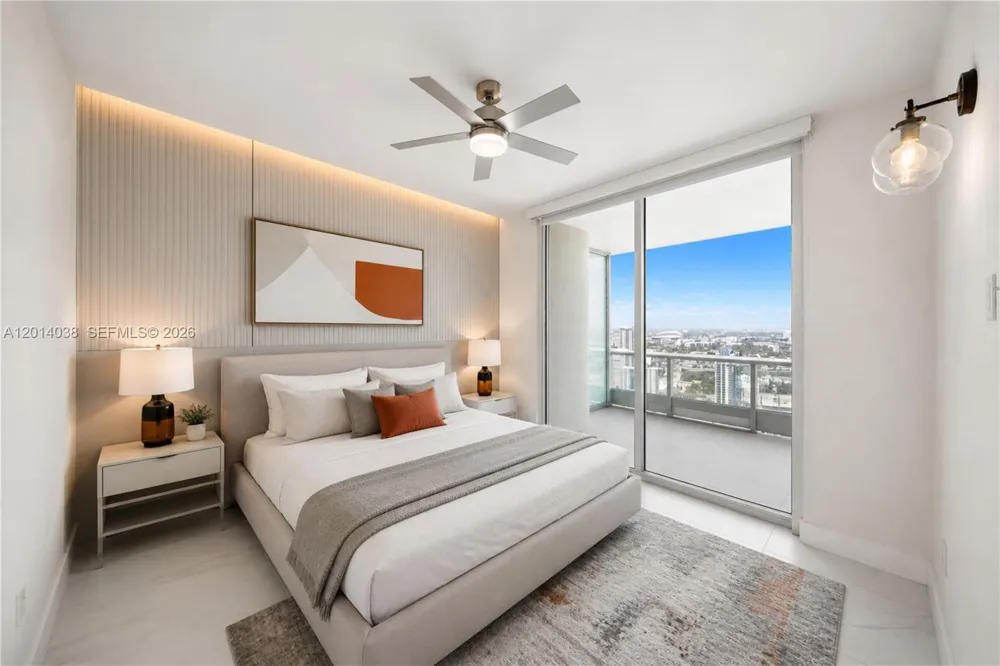 900 Biscayne Blvd #4202 Miami, FL 33132