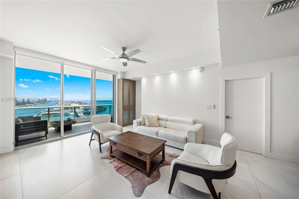 900 Biscayne Blvd #4202 Miami, FL 33132