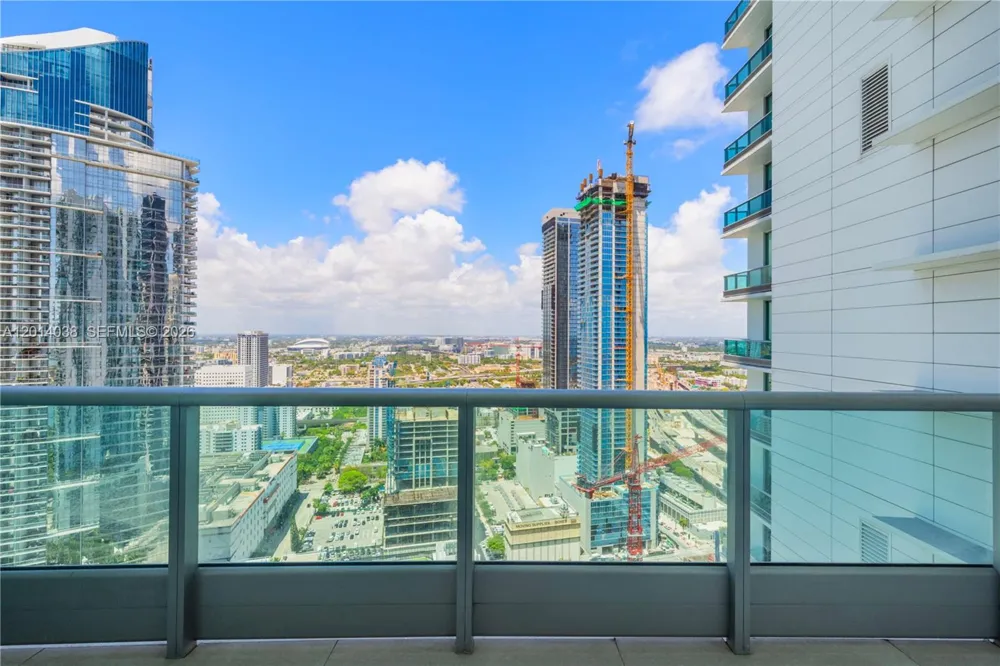 900 Biscayne Blvd #4202 Miami, FL 33132