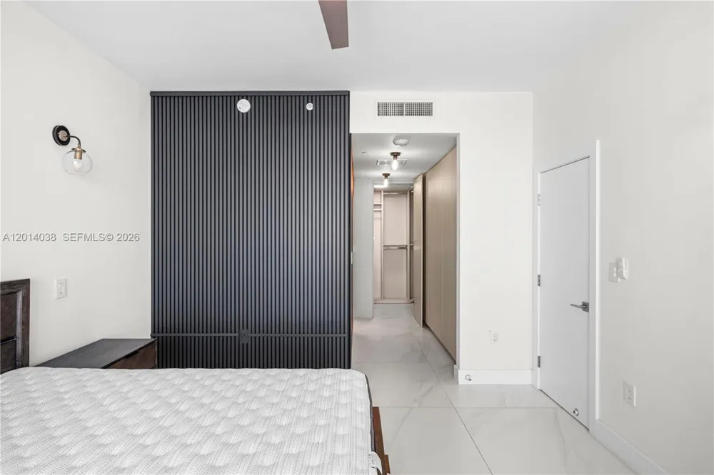 900 Biscayne Blvd #4202 Miami, FL 33132