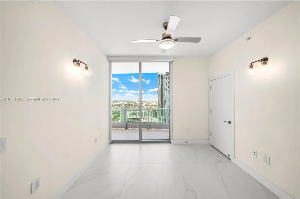 900 Biscayne Blvd #4202 Miami, FL 33132