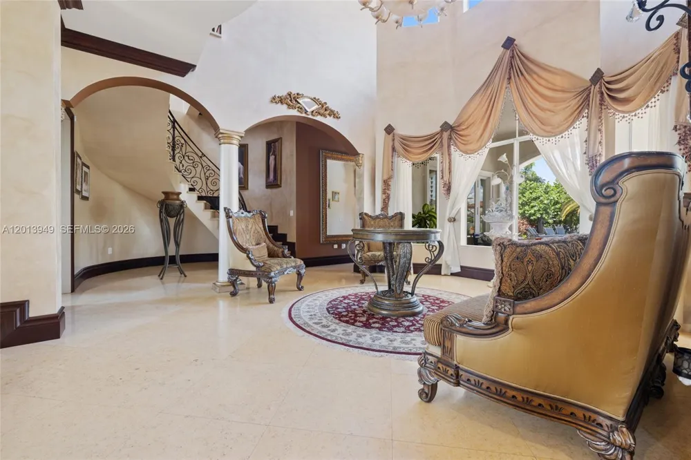 9861 NW 135th St Hialeah Gardens, FL 33018
