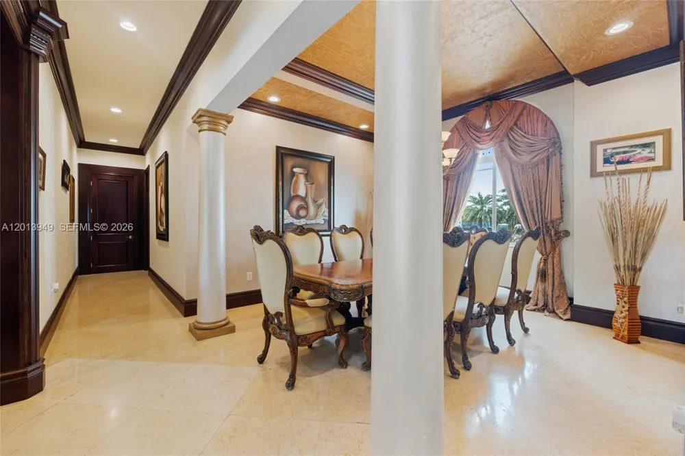 9861 NW 135th St Hialeah Gardens, FL 33018