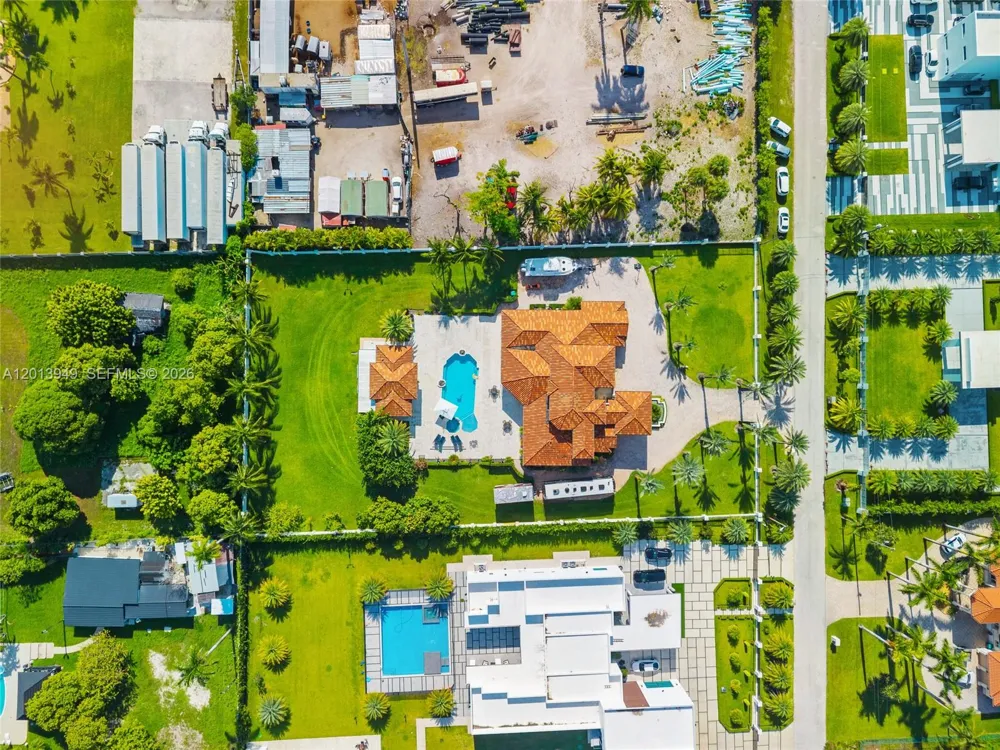 9861 NW 135th St Hialeah Gardens, FL 33018