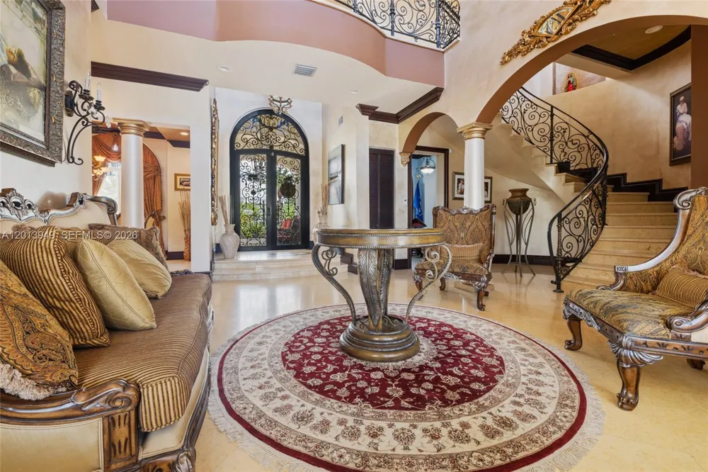 9861 NW 135th St Hialeah Gardens, FL 33018