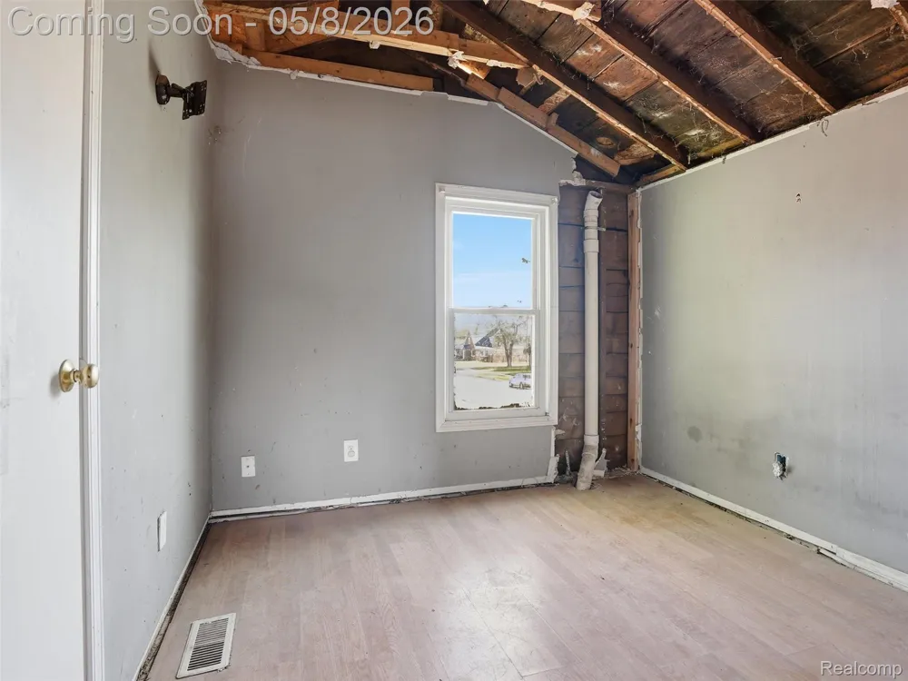 20839 Reimanville Avenue Royal Oak Charter Township, MI 48220