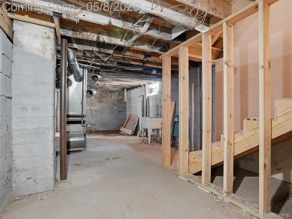 20839 Reimanville Avenue Royal Oak Charter Township, MI 48220