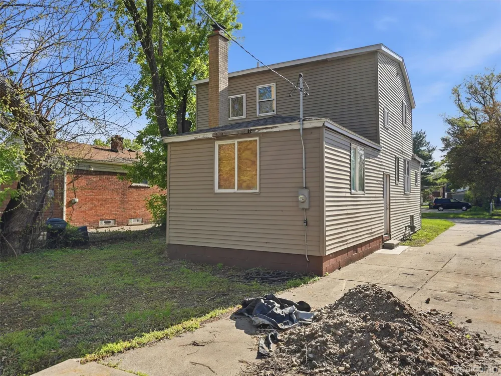 20839 Reimanville Avenue Royal Oak Charter Township, MI 48220