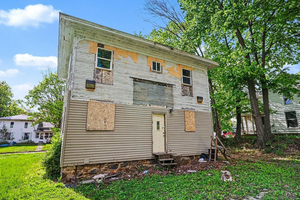 219 S Dalrymple Street Albion City, MI 49224