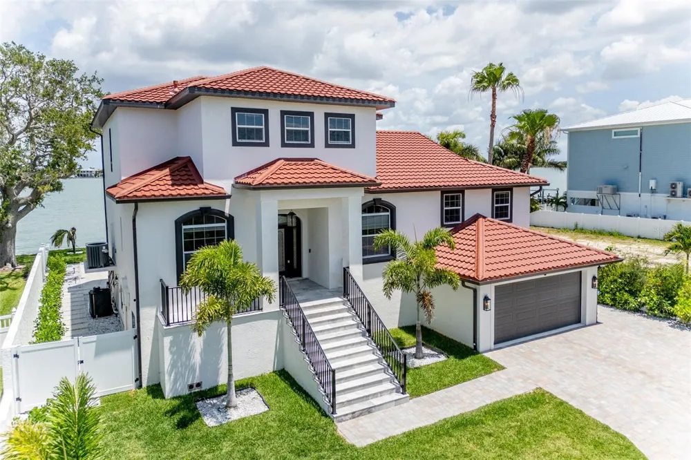 4 PARADISE LANE Treasure Island, FL 33706