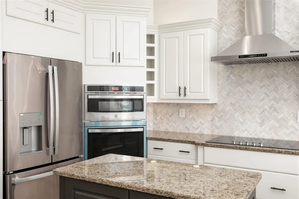4 PARADISE LANE Treasure Island, FL 33706