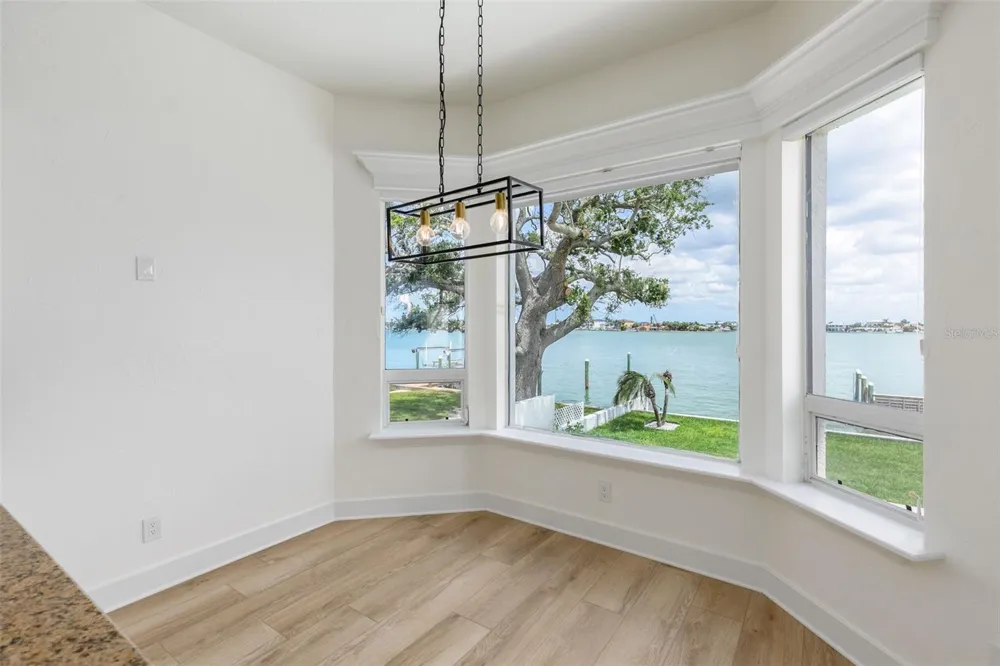 4 PARADISE LANE Treasure Island, FL 33706