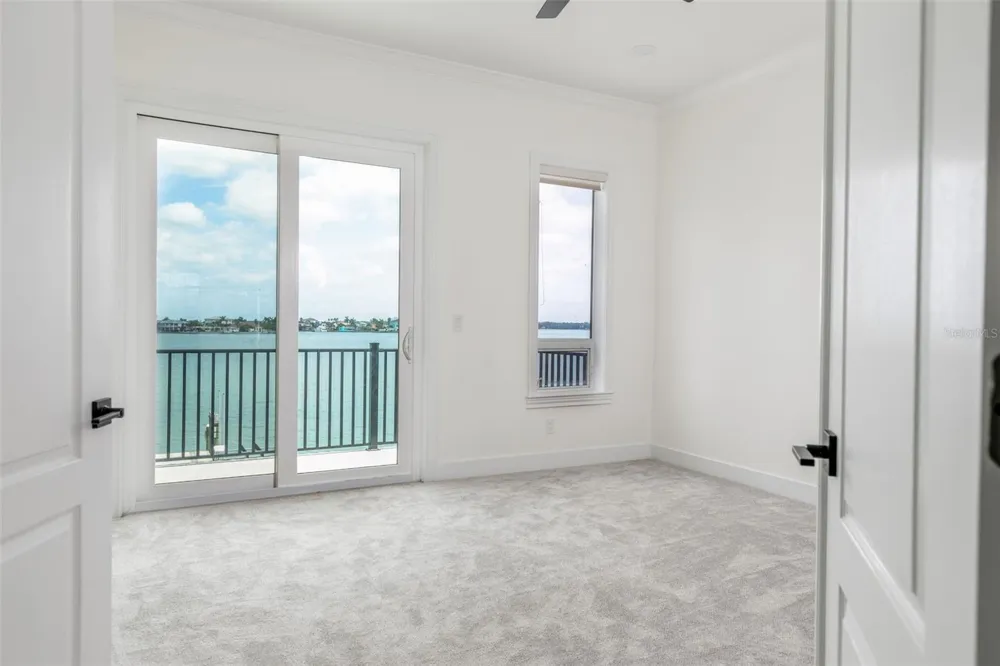 4 PARADISE LANE Treasure Island, FL 33706