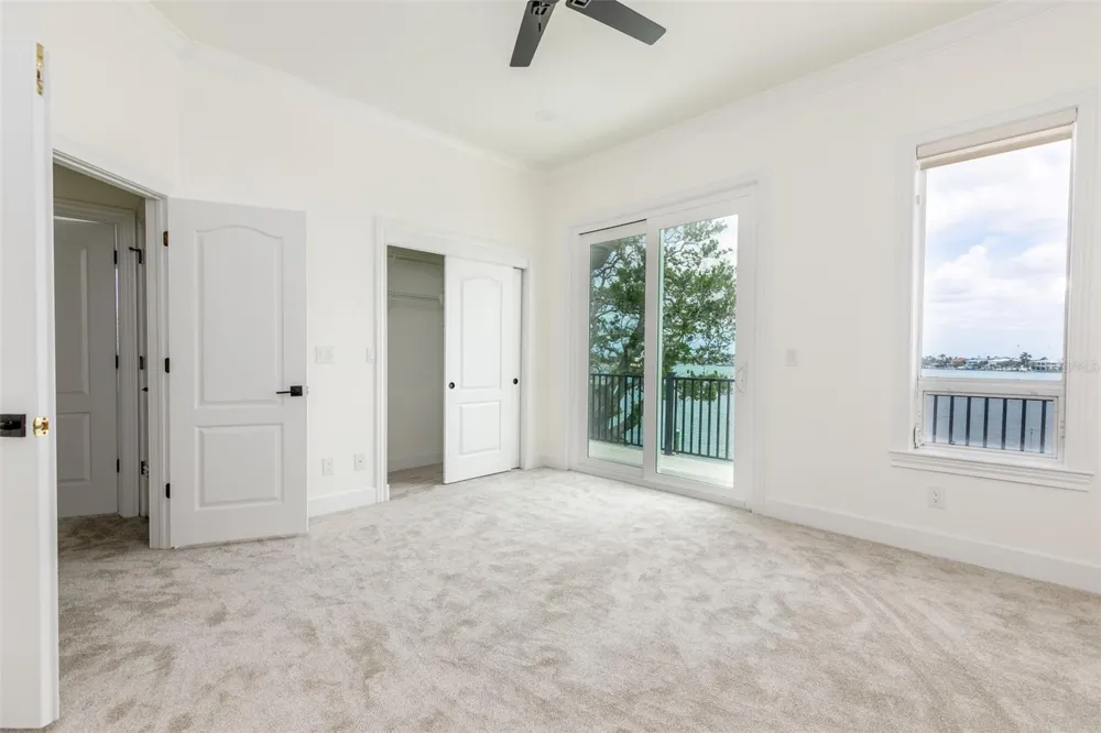 4 PARADISE LANE Treasure Island, FL 33706