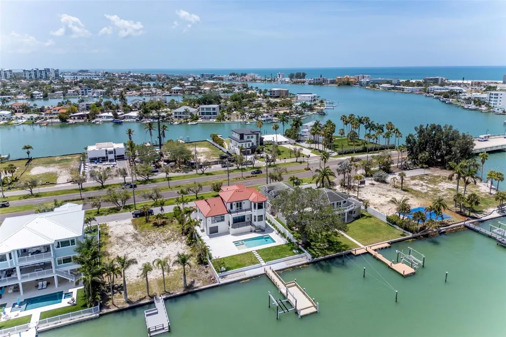 4 PARADISE LANE Treasure Island, FL 33706