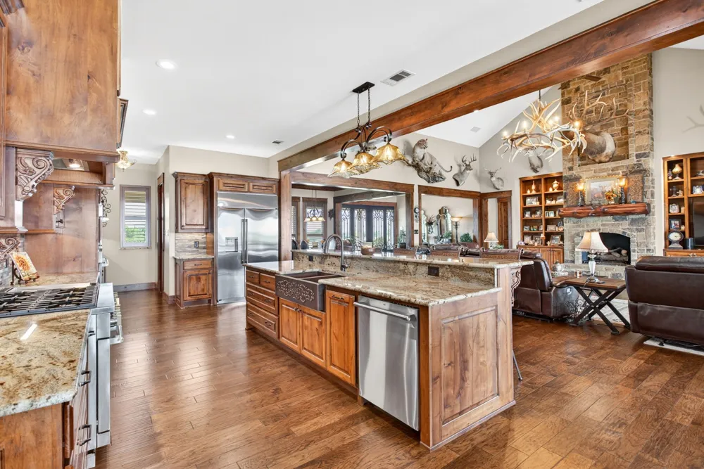 501 Alsdorf Road Ennis, TX 75119
