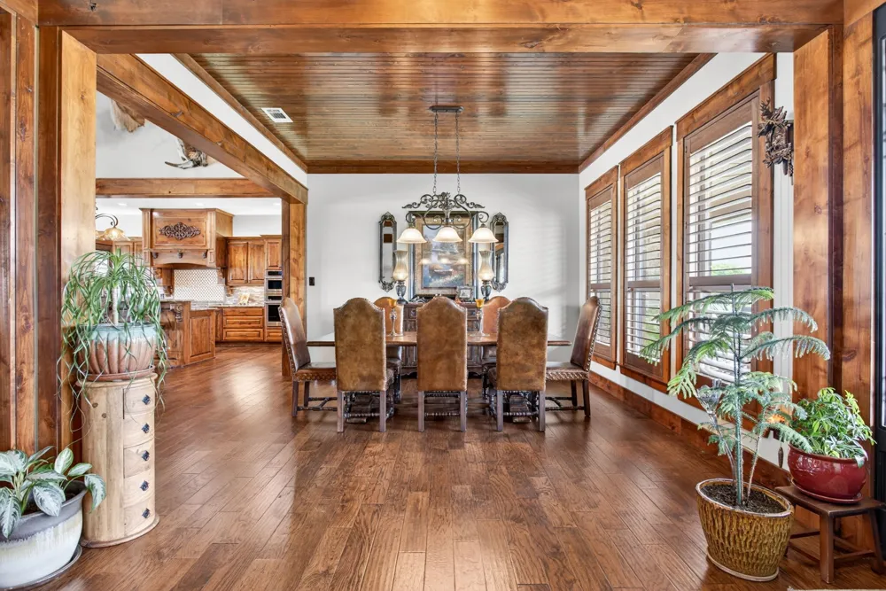 501 Alsdorf Road Ennis, TX 75119