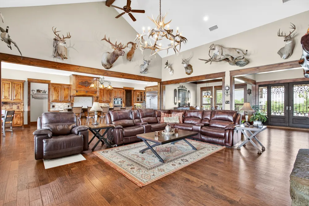 501 Alsdorf Road Ennis, TX 75119
