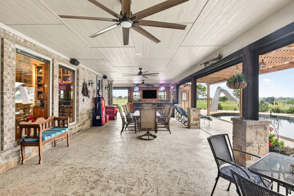 501 Alsdorf Road Ennis, TX 75119