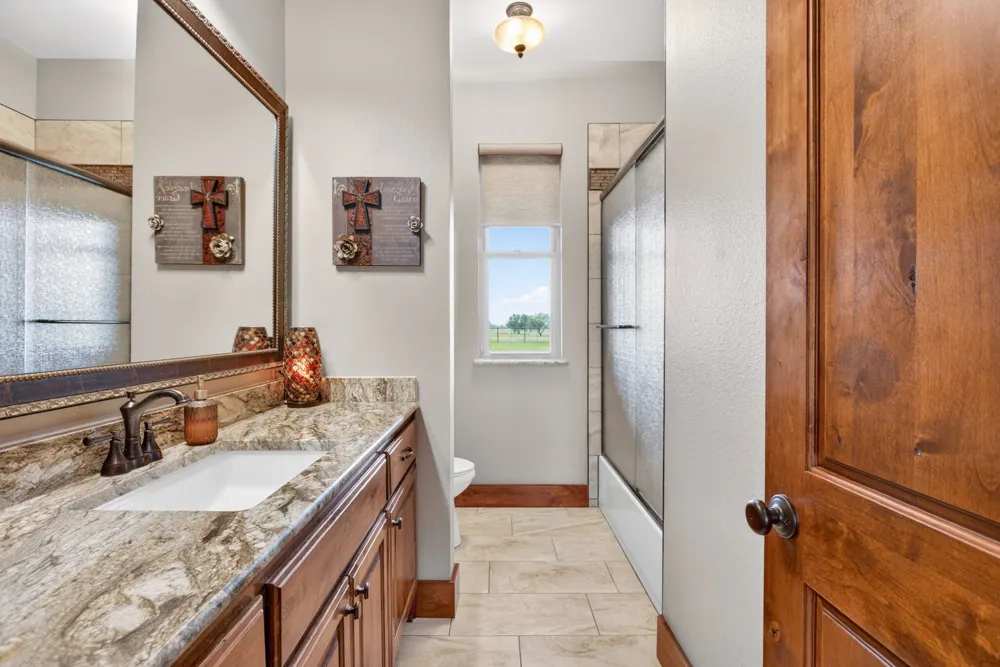 501 Alsdorf Road Ennis, TX 75119