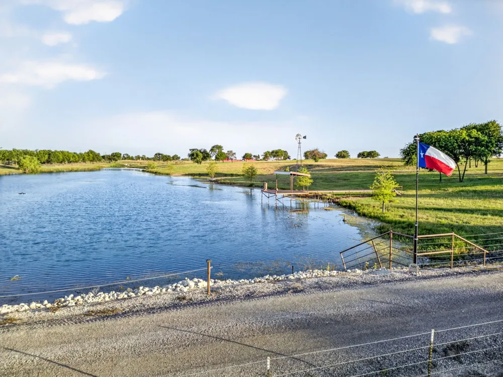 501 Alsdorf Road Ennis, TX 75119