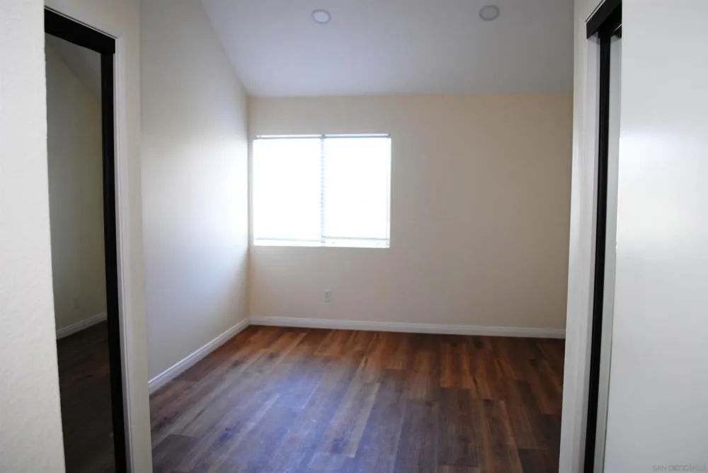 6116 Calle Mariselda #304 San Diego, CA 92124