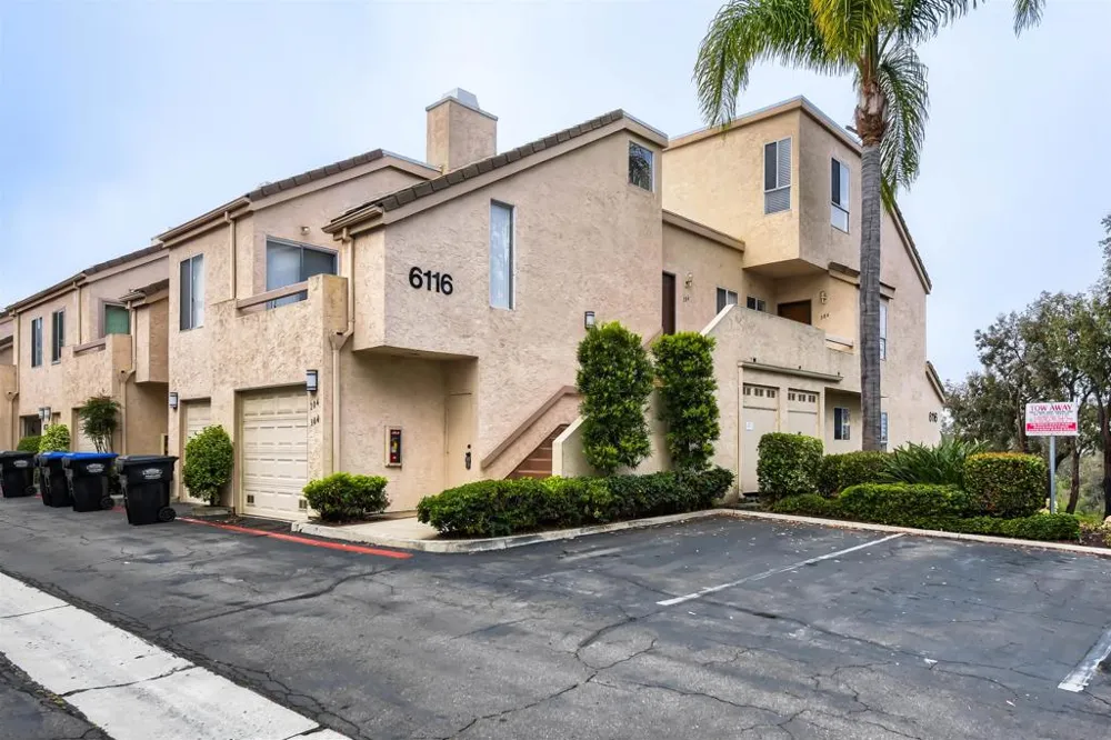 6116 Calle Mariselda #304 San Diego, CA 92124