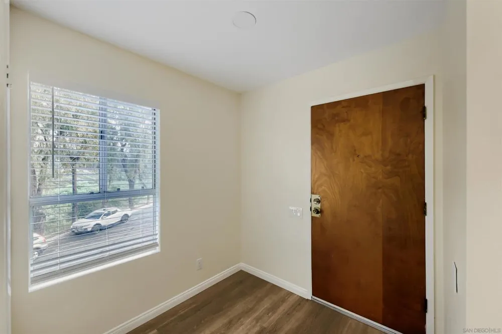 6116 Calle Mariselda #304 San Diego, CA 92124