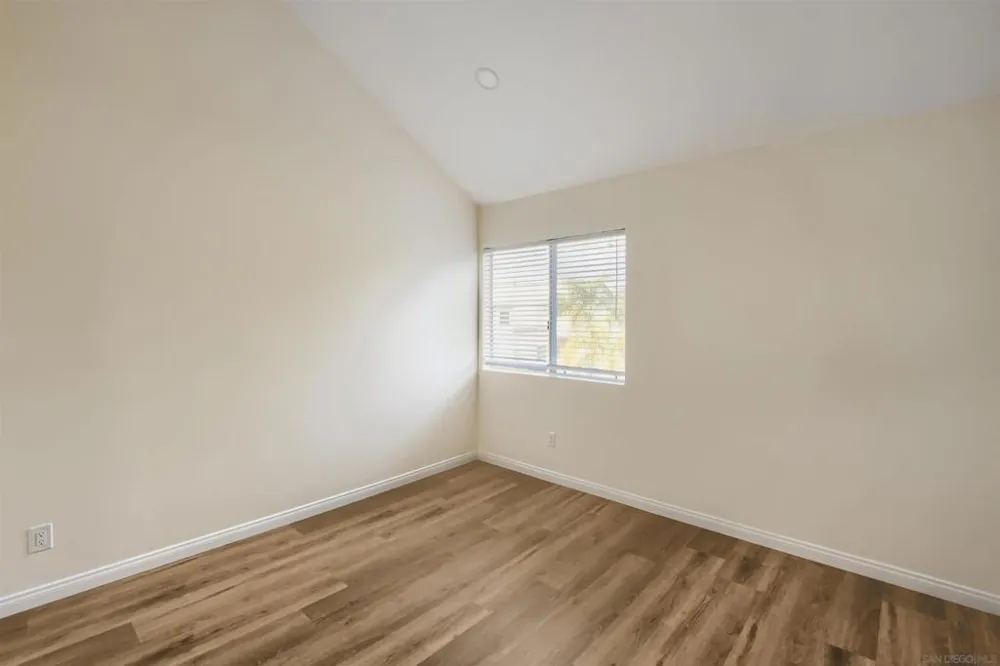 6116 Calle Mariselda #304 San Diego, CA 92124