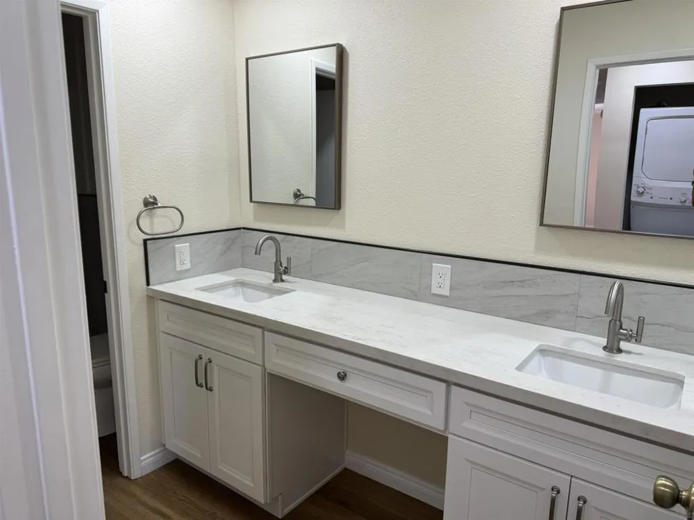 6116 Calle Mariselda #304 San Diego, CA 92124